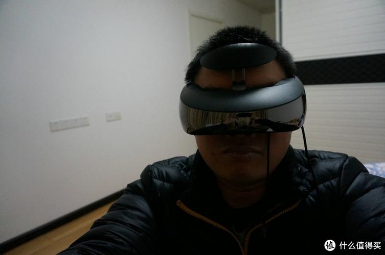 隨身IMAX 索尼HMZ-T3W頭戴式3D顯示器體驗